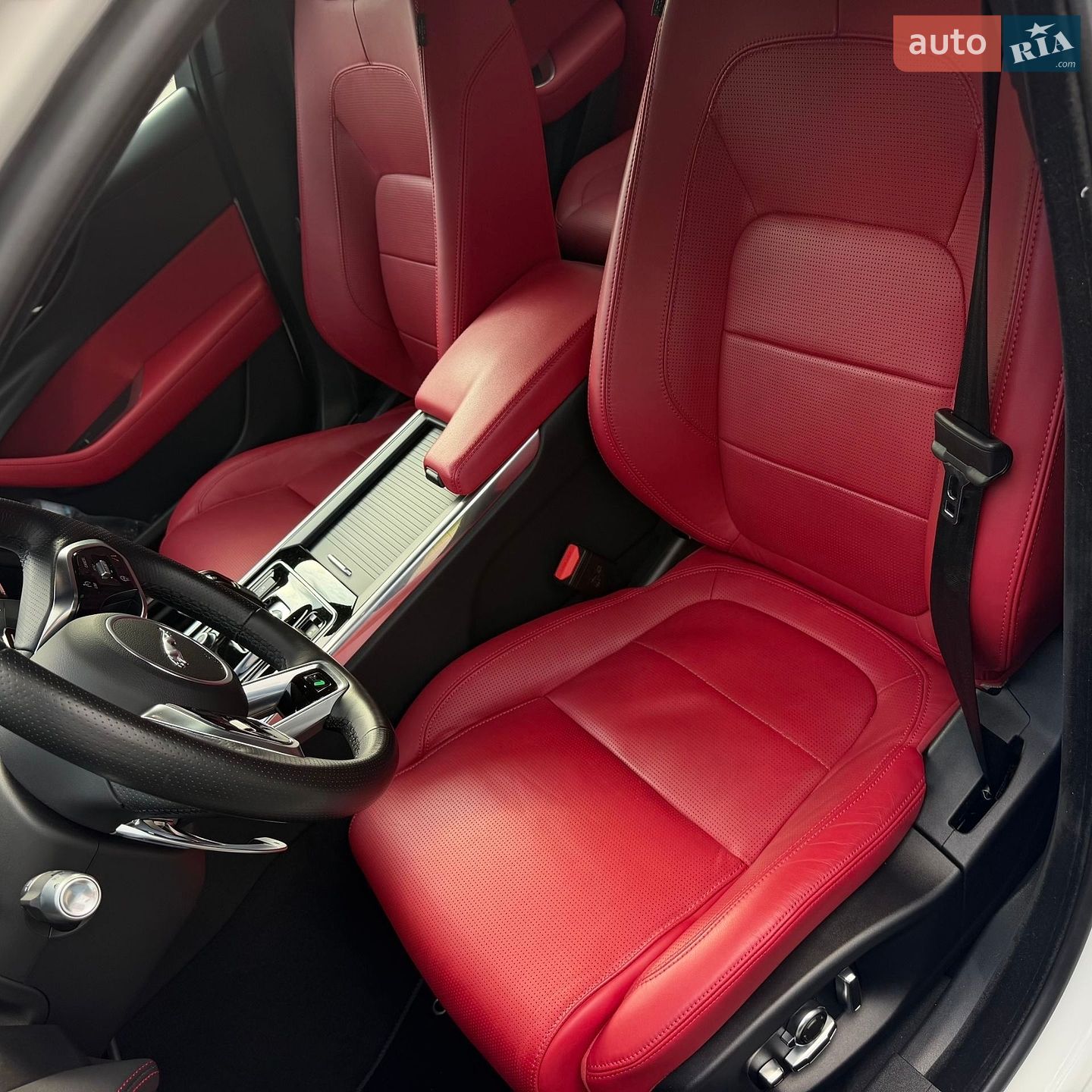 Jaguar XE 2020 VIN SAJAT4GXXLCP63752 фото оголошення 29 з 36