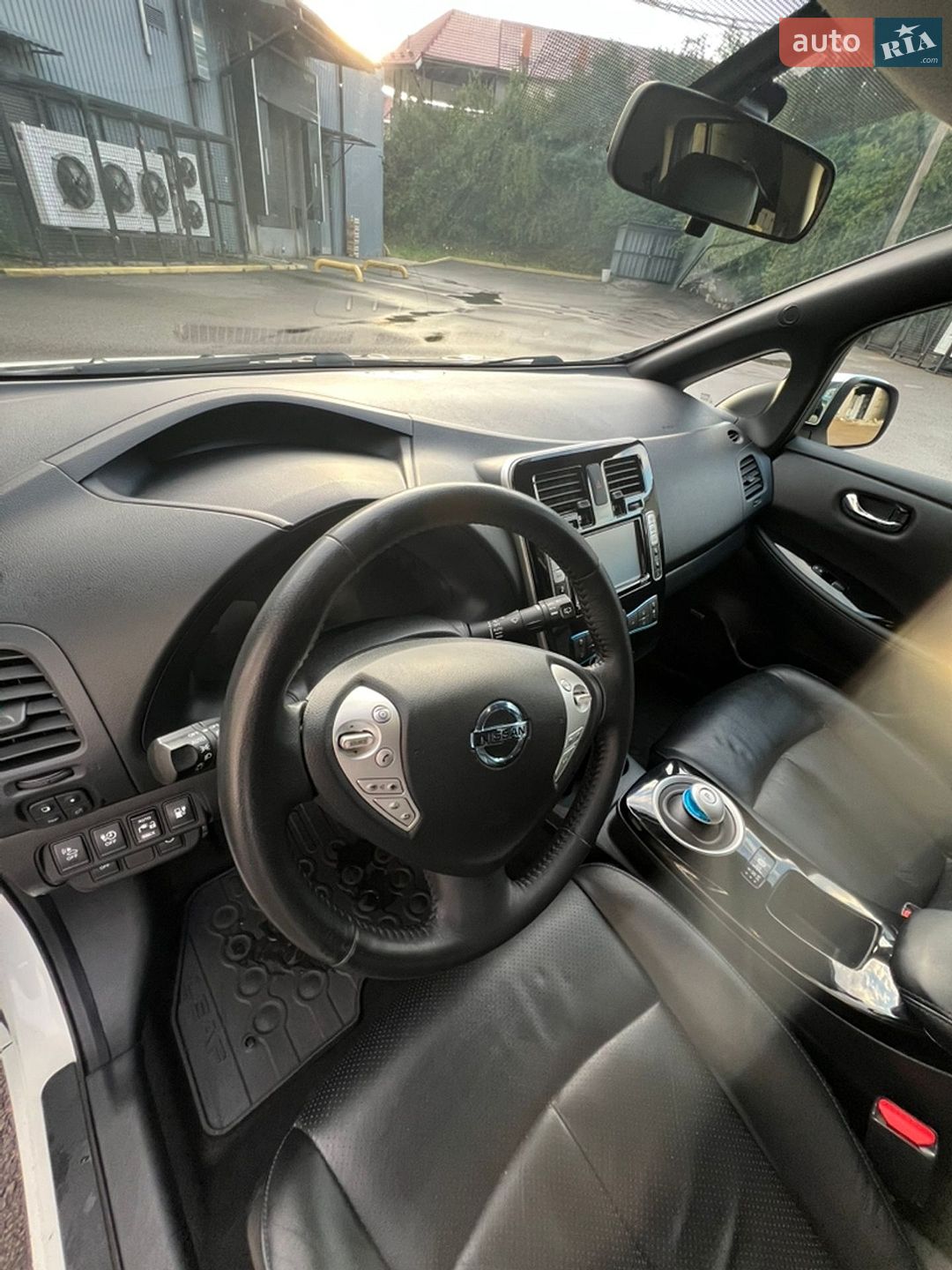 Nissan Leaf 2013 VIN SJNFAAZE0U6007690 фото оголошення 18 з 45