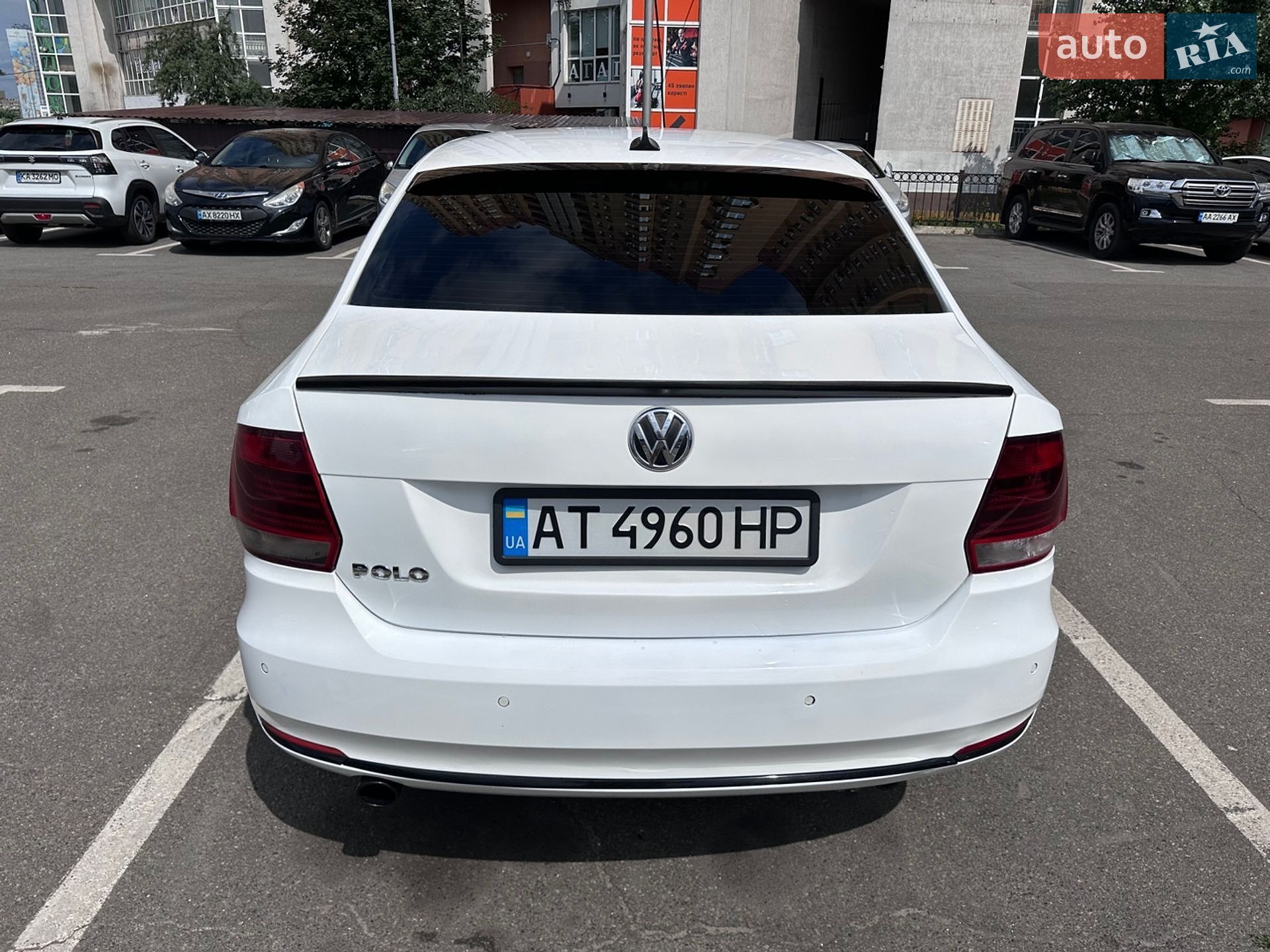 Volkswagen Polo 2017 VIN XW8ZZZ61ZHG051143 фото оголошення 11 з 35