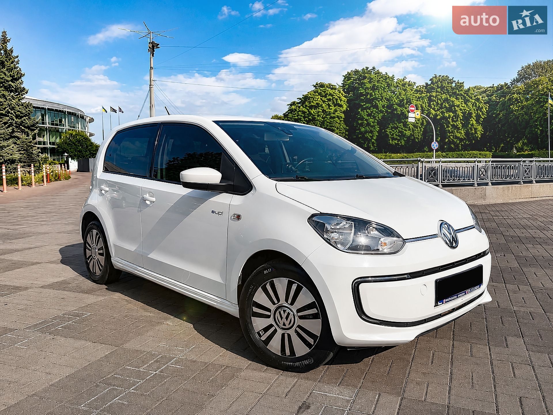 Volkswagen e-Up 2014 VIN WVWZZZAAZED903820 фото оголошення 13 з 18