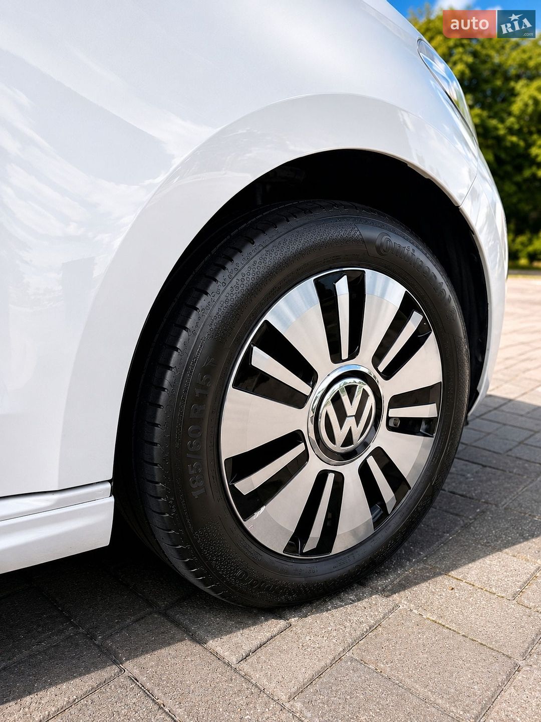 Volkswagen e-Up 2014 VIN WVWZZZAAZED903820 фото оголошення 16 з 18