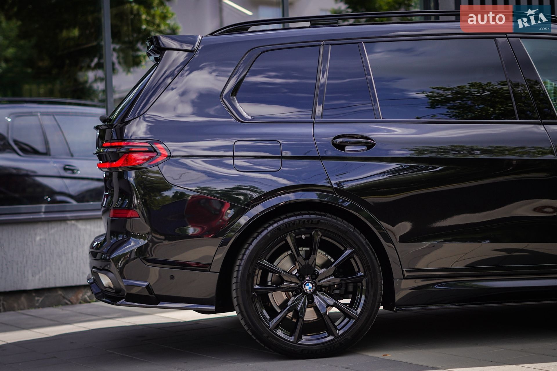 BMW X7 2023 VIN WBA21EN0109V10359 фото оголошення 3 з 26