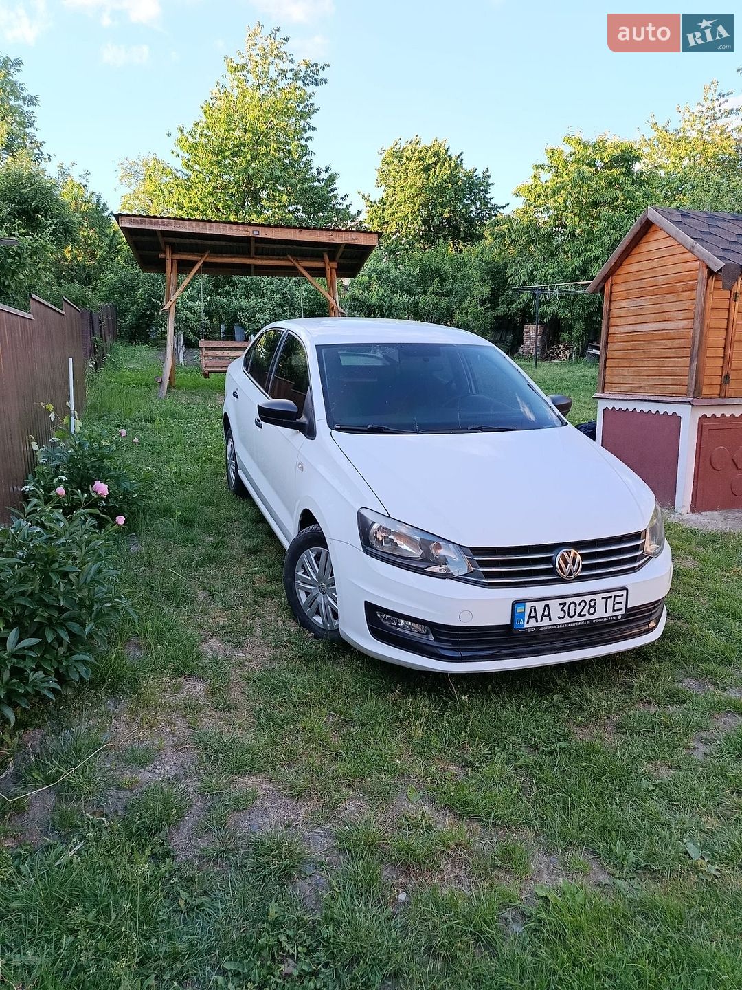 Volkswagen Polo 2017 VIN XW8ZZZ61ZJG017413 фото оголошення 8 з 9