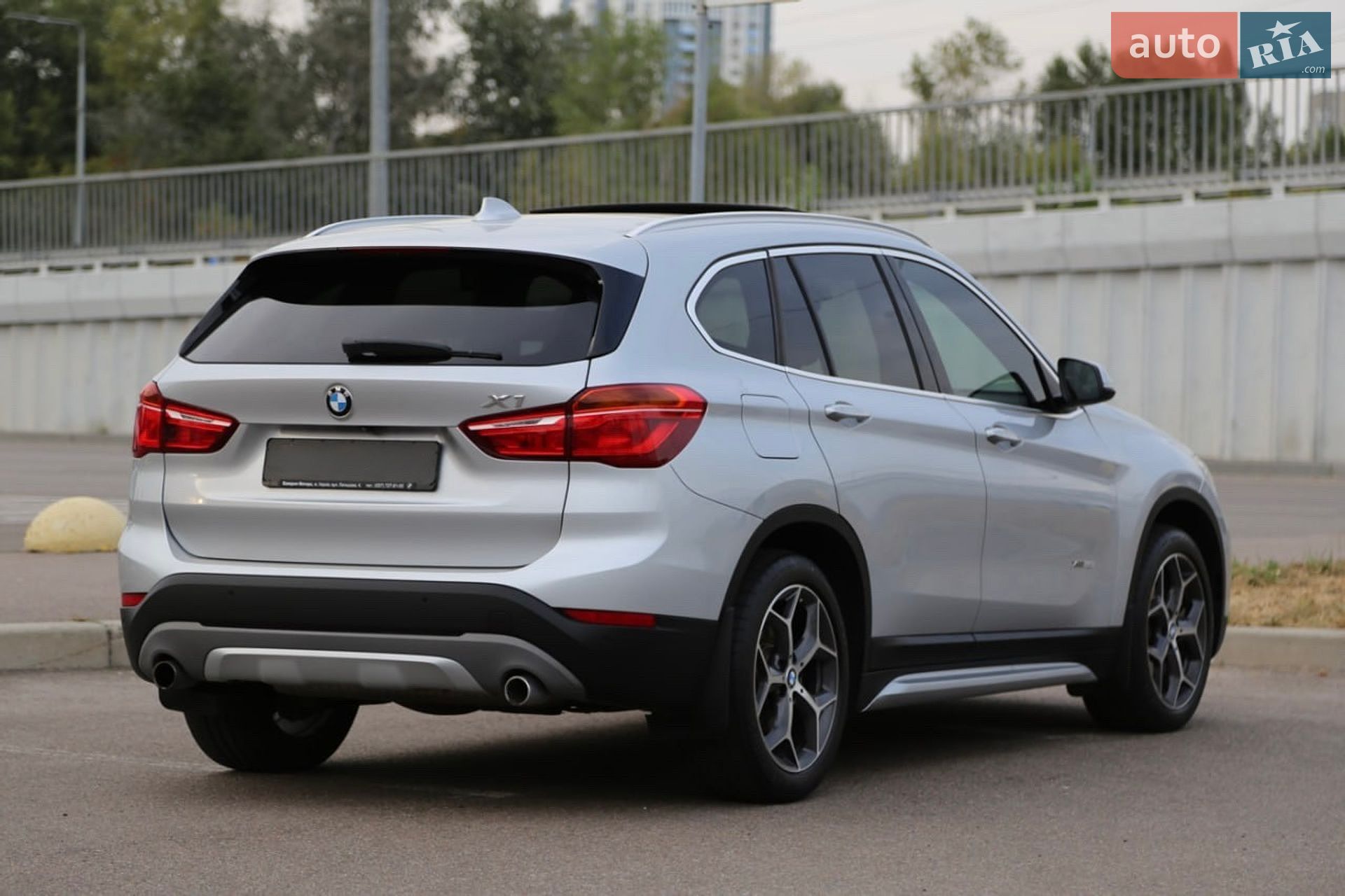 BMW X1 2016 VIN WBXHT3C39G5E49620 фото оголошення 4 з 8
