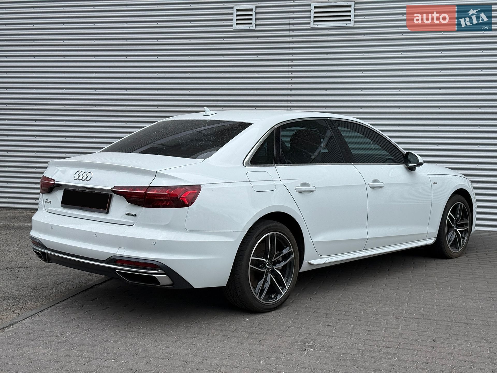 Audi A4 2020 VIN WAUENAF46LN011628 фото оголошення 11 з 44