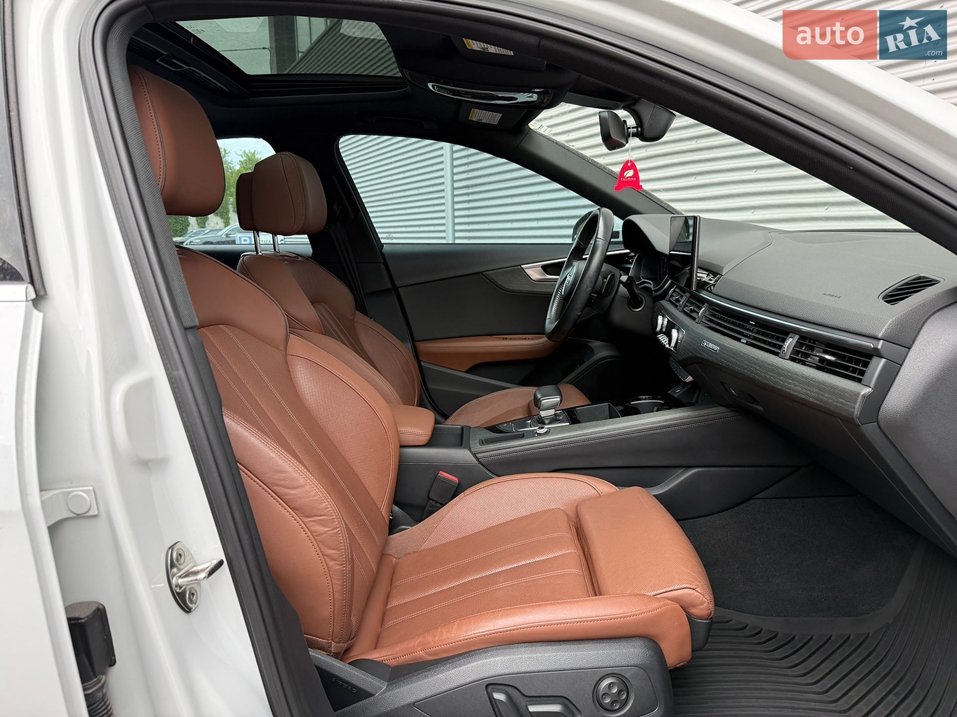 Audi A4 2020 VIN WAUENAF46LN011628 фото оголошення 42 з 44