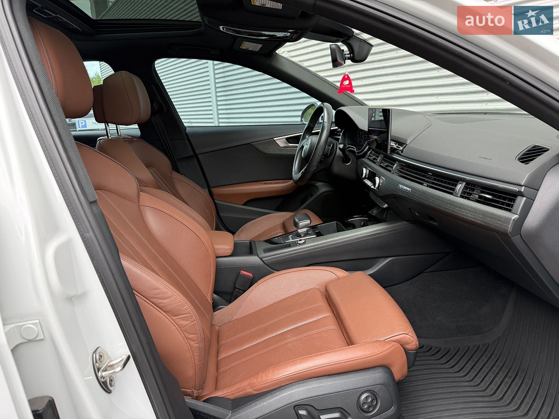 Audi A4 2020 VIN WAUENAF46LN011628 фото оголошення 43 з 44