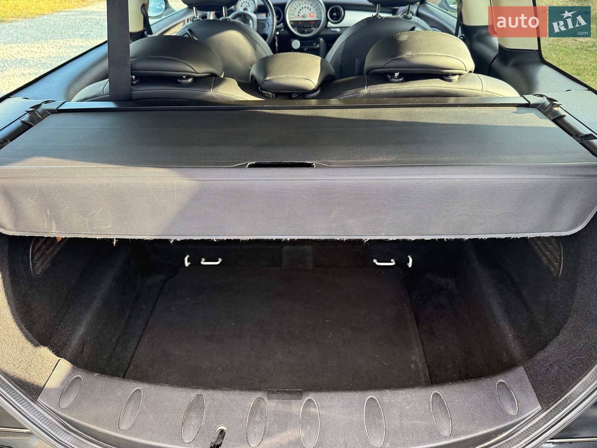 Mini Cooper 2011 VIN WMWXE51000T145613 фото оголошення 9 з 18