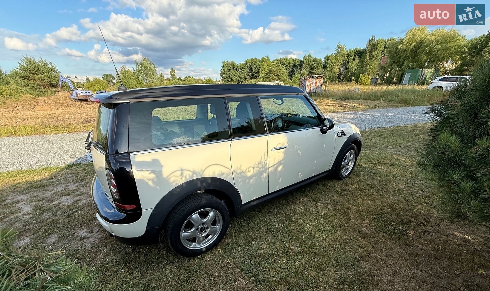 Mini Cooper 2011 VIN WMWXE51000T145613 фото оголошення 17 з 18