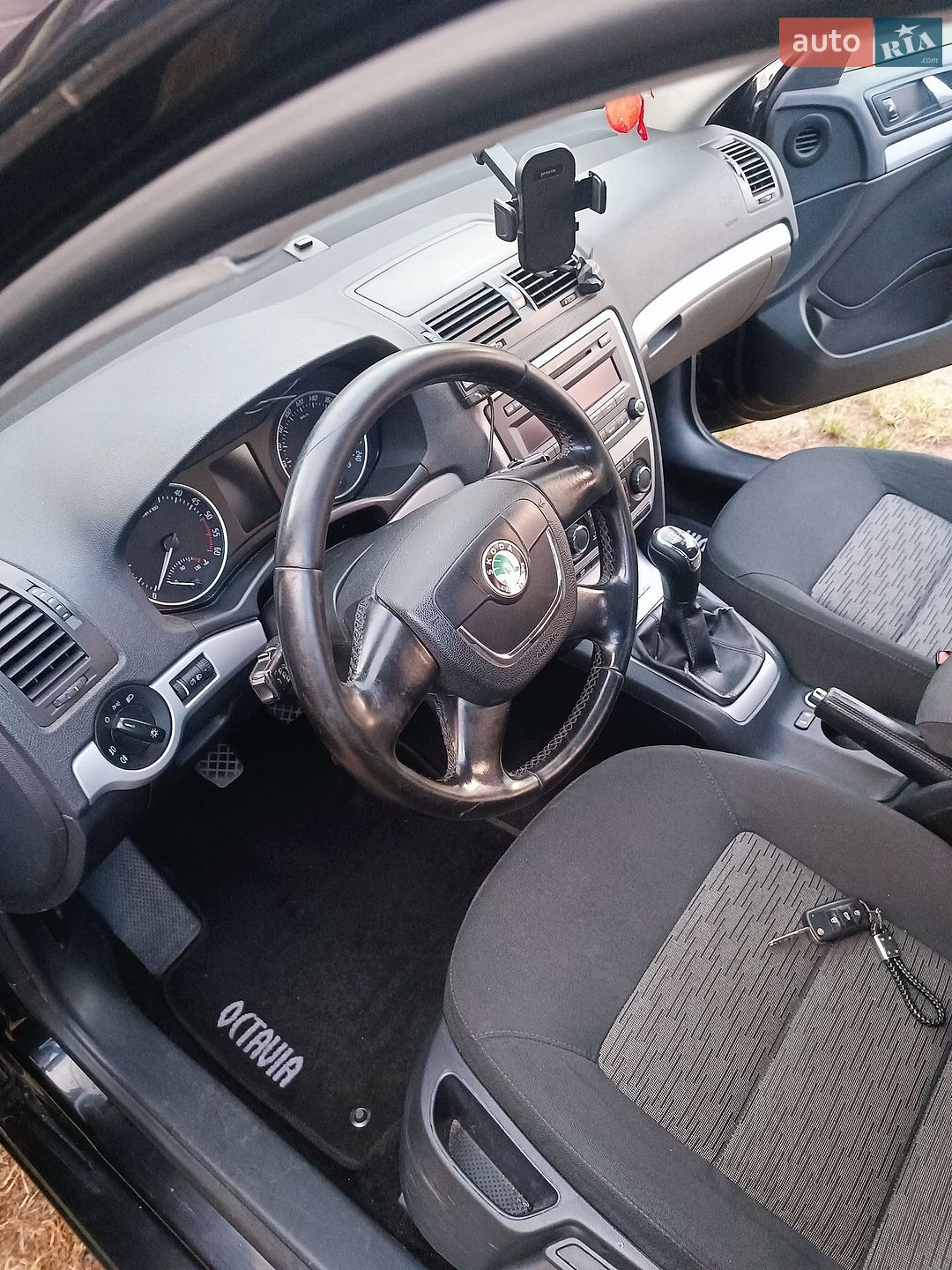 Skoda Octavia 2011 VIN TMBHT61Z3C2089002 фото оголошення 15 з 27