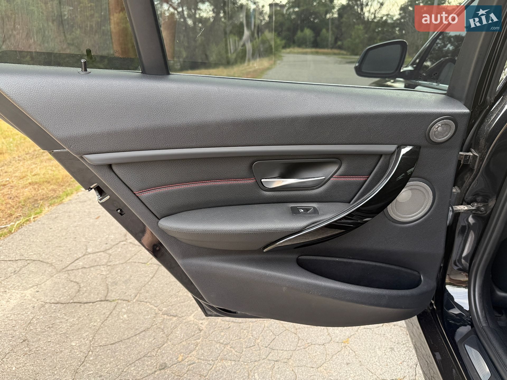 BMW 3 Series 2016 VIN WBA8B3G56GNT91858 фото оголошення 38 з 59