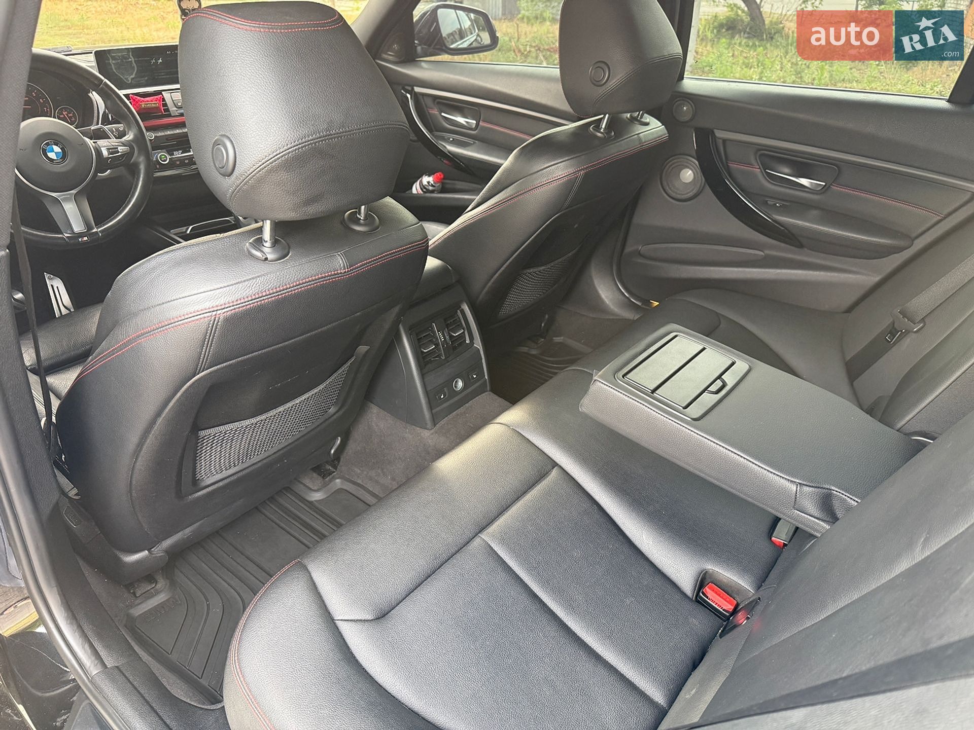BMW 3 Series 2016 VIN WBA8B3G56GNT91858 фото оголошення 37 з 59