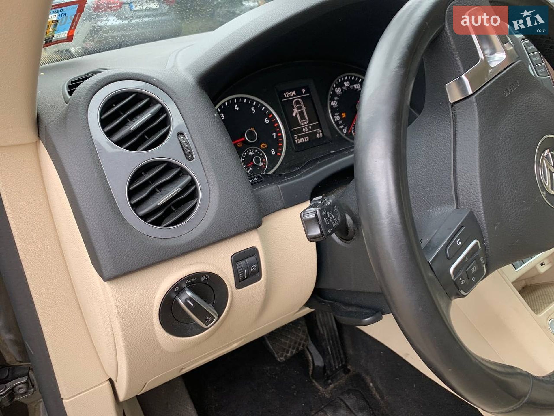 Volkswagen Tiguan 2016 VIN WVGBV7AX0GW606996 фото оголошення 34 з 37