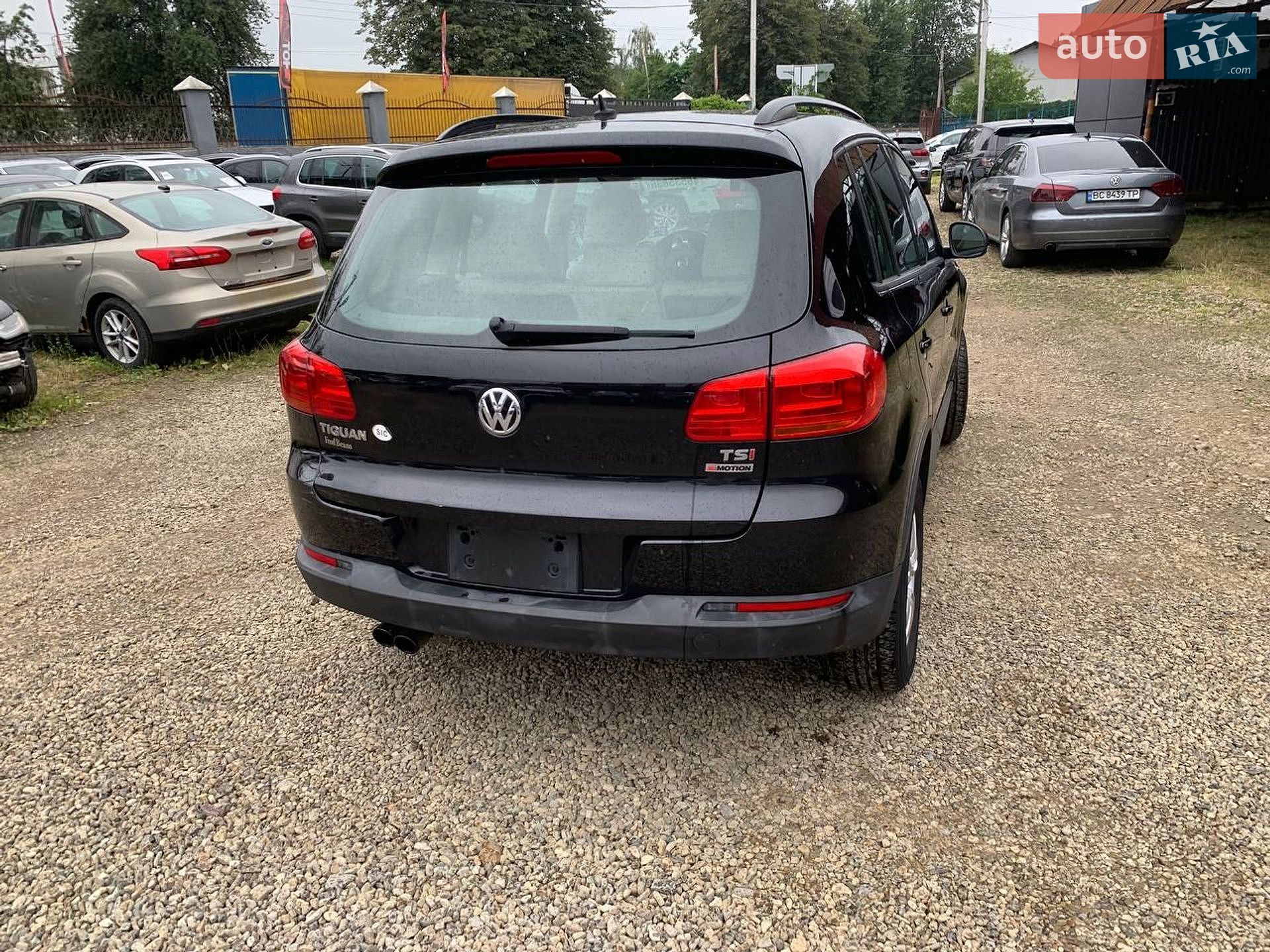 Volkswagen Tiguan 2016 VIN WVGBV7AX0GW606996 фото оголошення 12 з 37