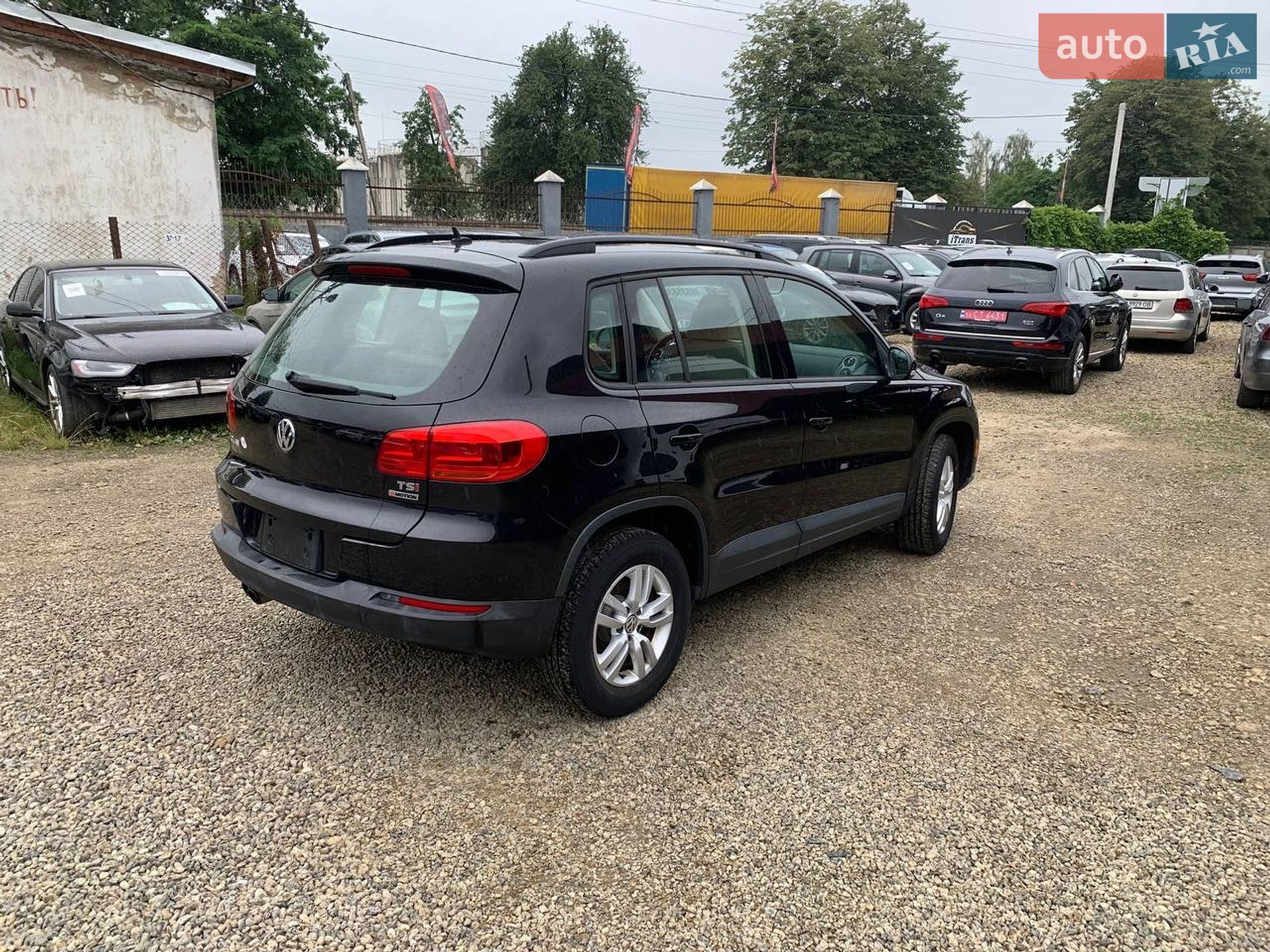Volkswagen Tiguan 2016 VIN WVGBV7AX0GW606996 фото оголошення 9 з 37