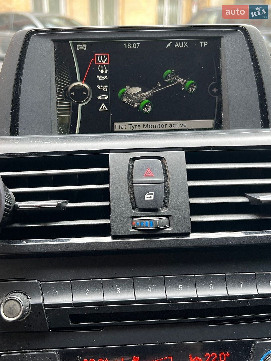 BMW 1 Series 2012 VIN WBA1C71020E968684 фото оголошення 12 з 26