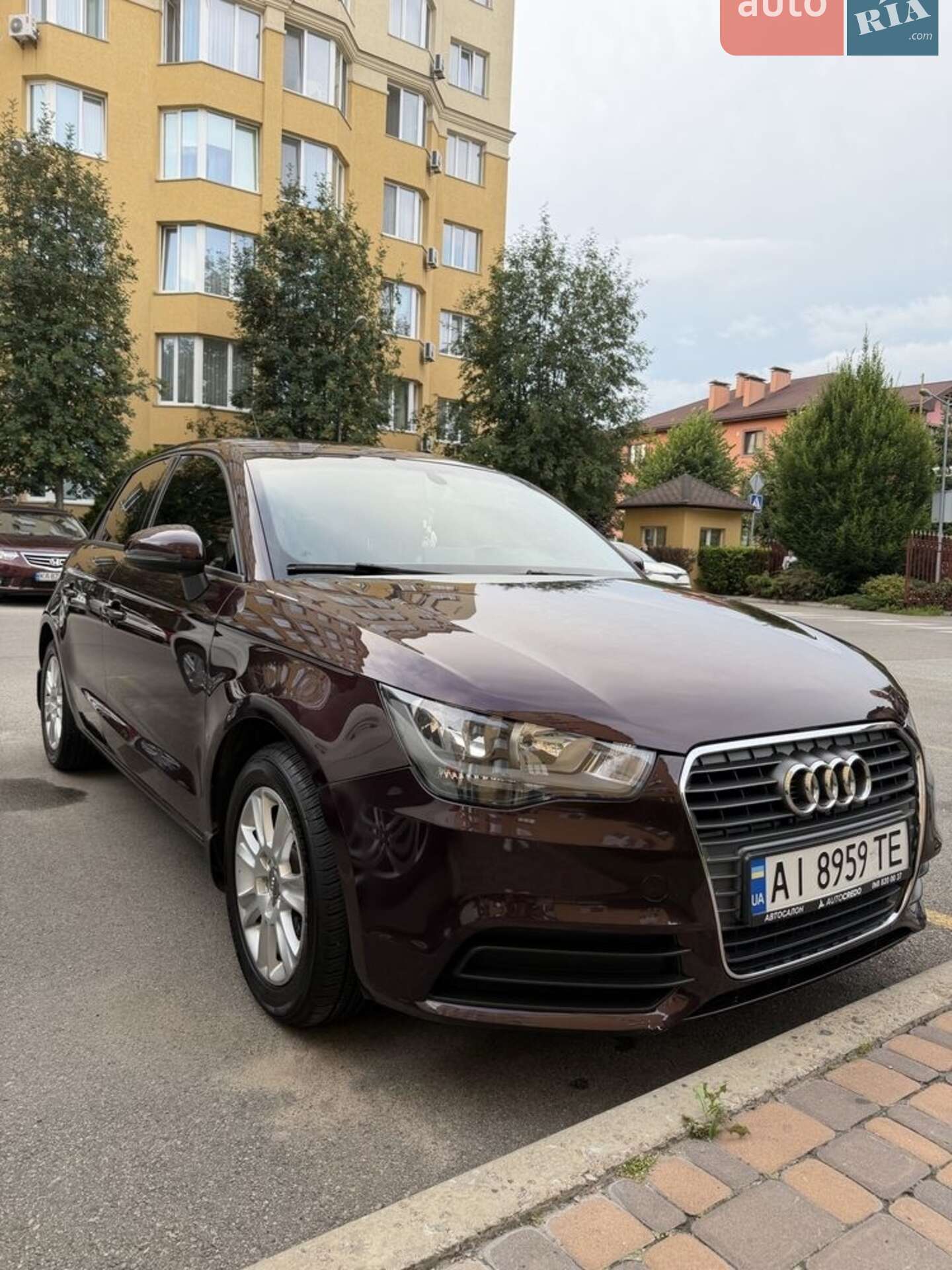 AUDI A1 2013 VIN WAUZZZ8X3DB098354 фото оголошення 5 з 8