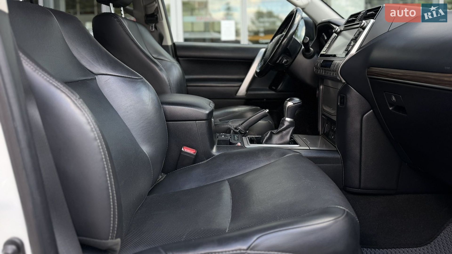 Toyota Land Cruiser Prado 2020 VIN JTEBU3FJ105089235 фото оголошення 6 з 19