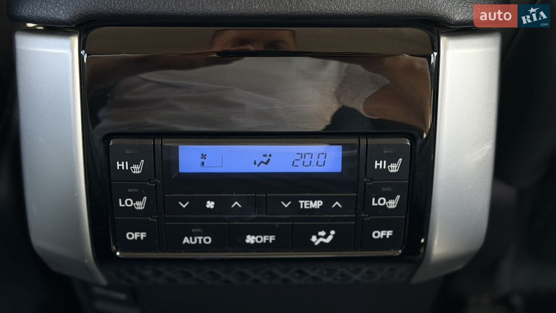 Toyota Land Cruiser Prado 2020 VIN JTEBU3FJ105089235 фото оголошення 15 з 19