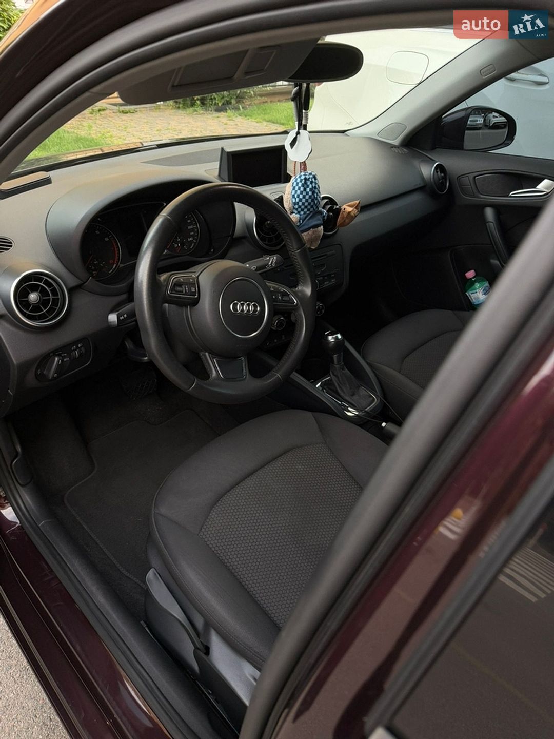 AUDI A1 2013 VIN WAUZZZ8X3DB098354 фото оголошення 8 з 8