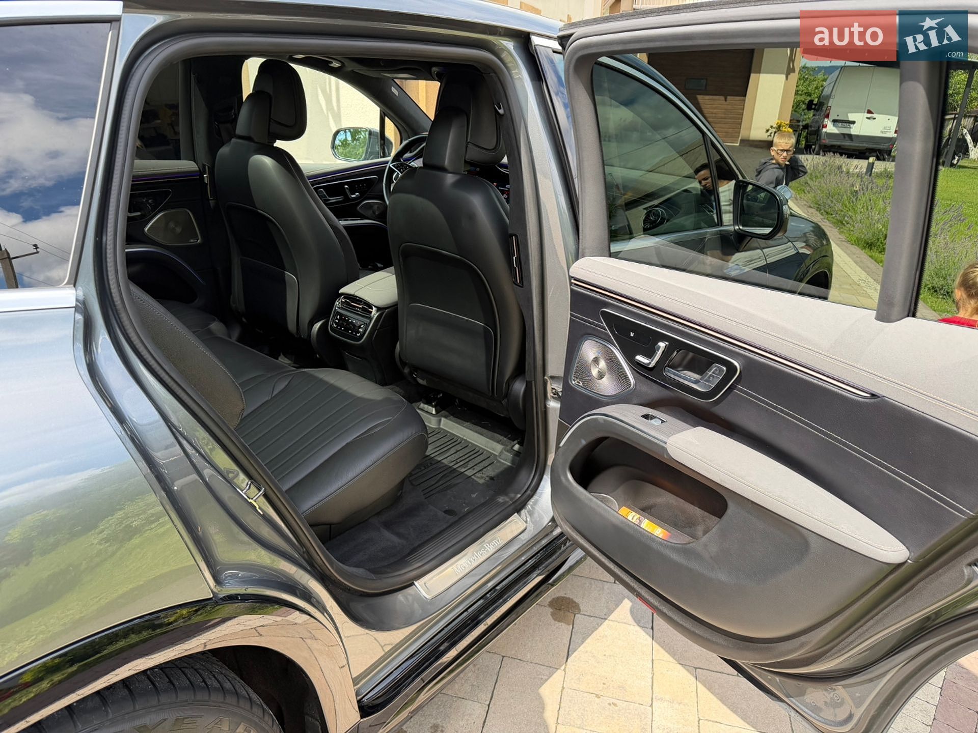 Mercedes-Benz EQS SUV 2023 VIN 4JGDM4EB8PA015692 фото оголошення 22 з 43