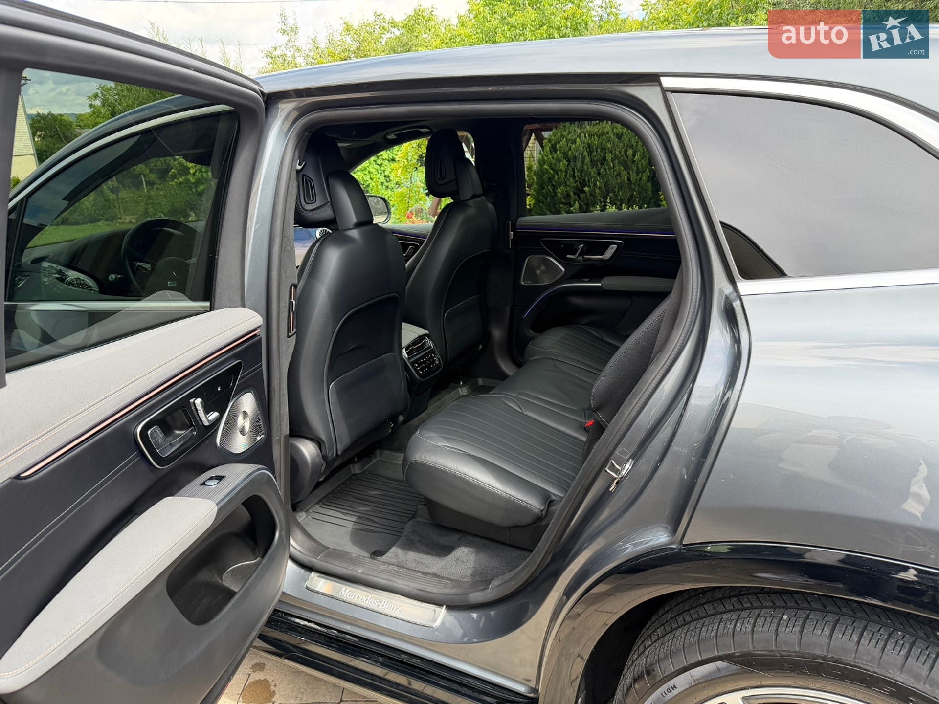 Mercedes-Benz EQS SUV 2023 VIN 4JGDM4EB8PA015692 фото оголошення 26 з 43
