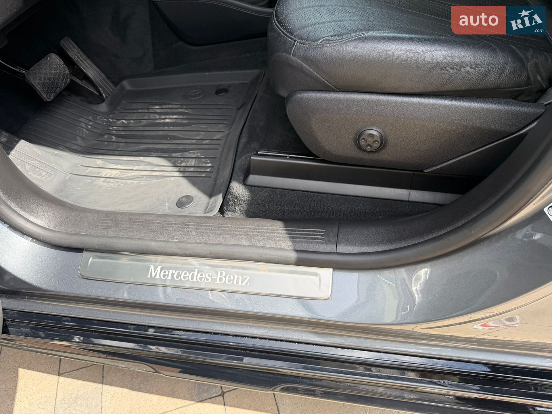 Mercedes-Benz EQS SUV 2023 VIN 4JGDM4EB8PA015692 фото оголошення 29 з 43