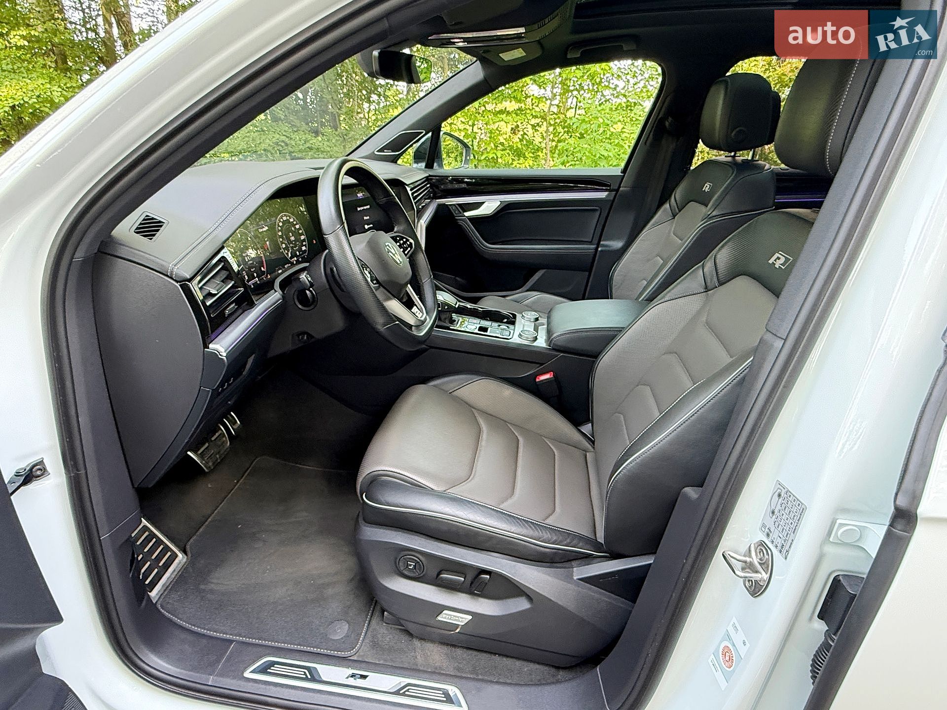 Volkswagen Touareg 2021 VIN WVGZZZCRZMD036362 фото оголошення 9 з 23