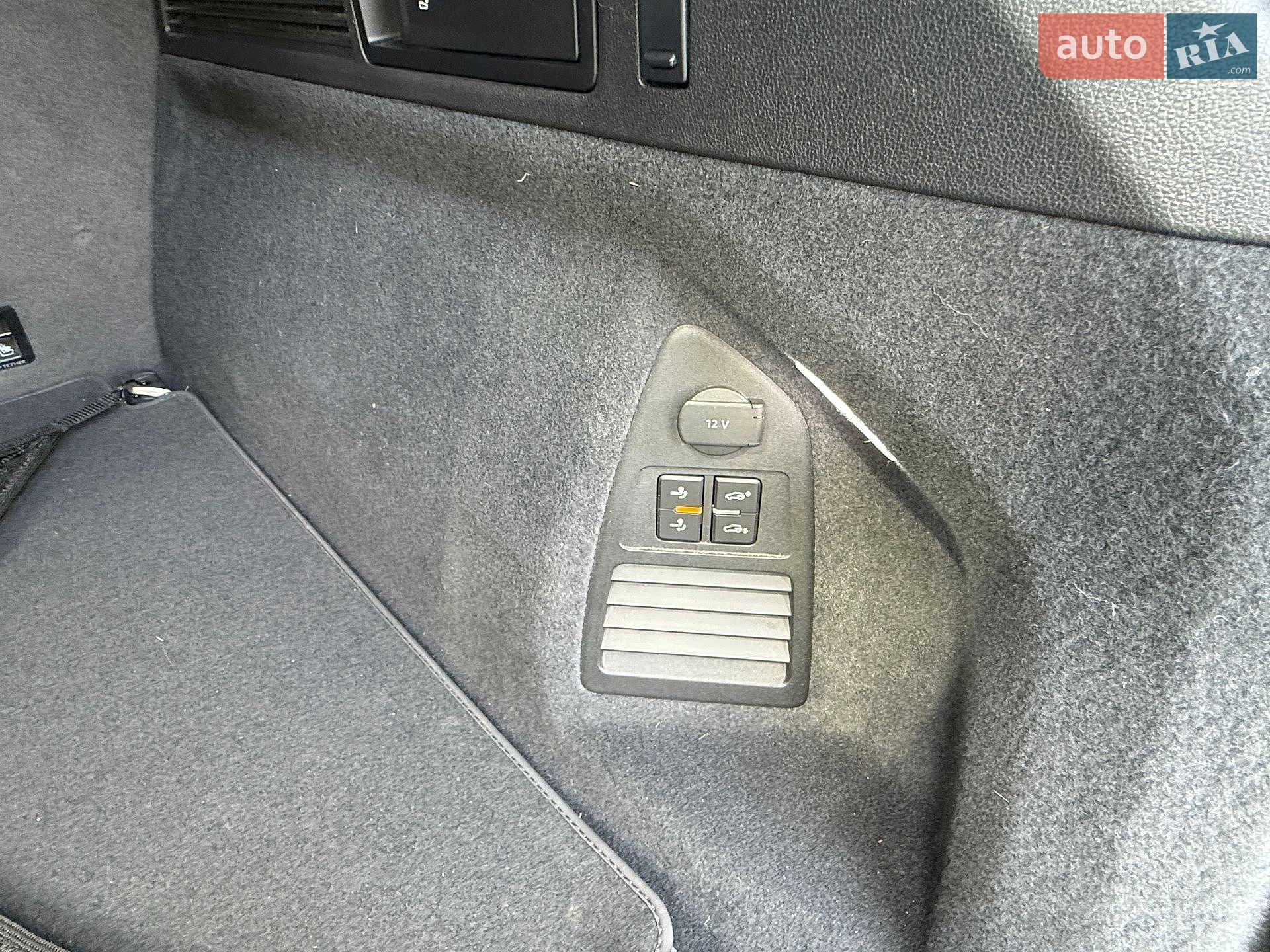 Volkswagen Touareg 2021 VIN WVGZZZCRZMD036362 фото оголошення 15 з 23