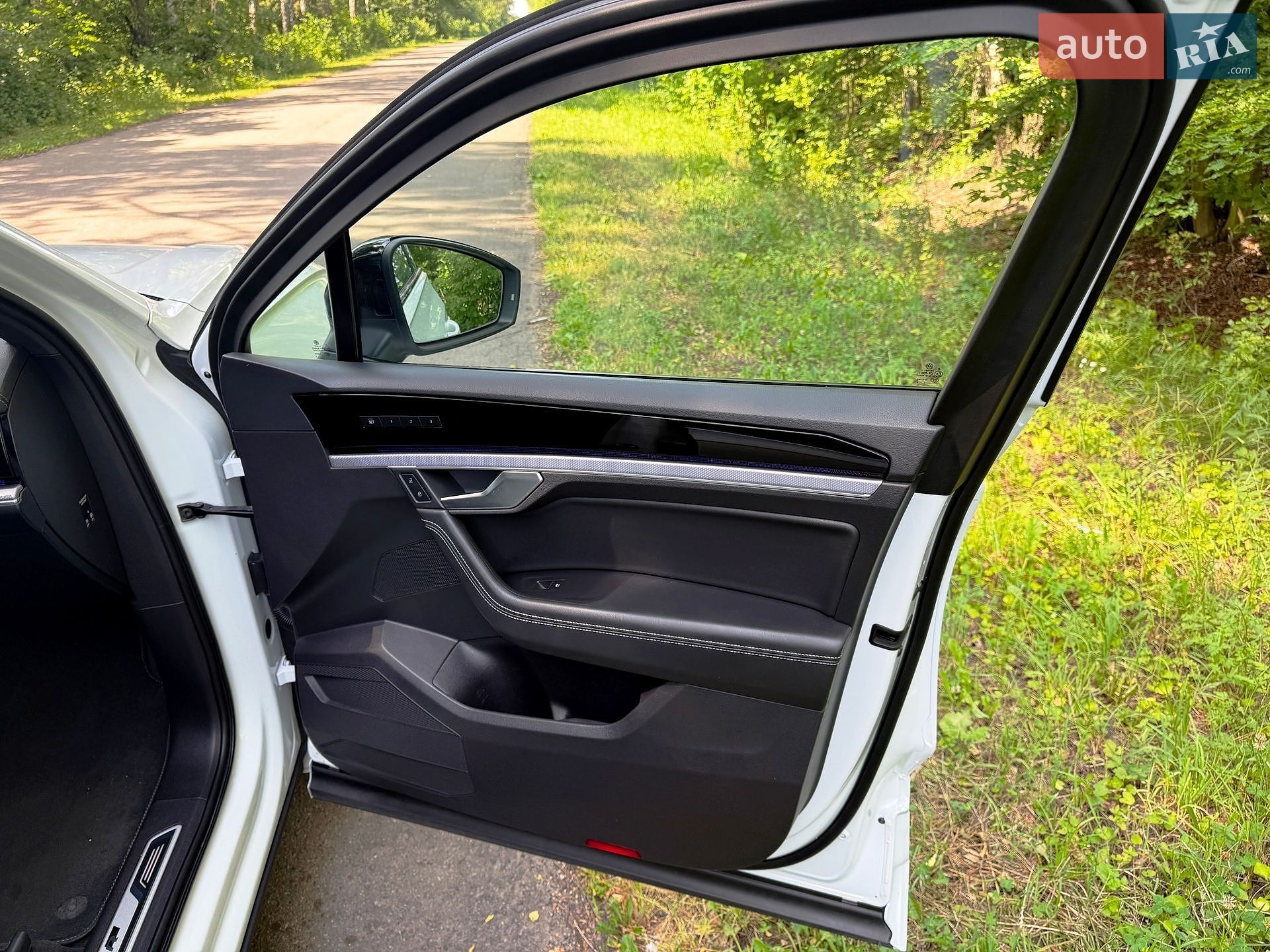 Volkswagen Touareg 2021 VIN WVGZZZCRZMD036362 фото оголошення 17 з 23