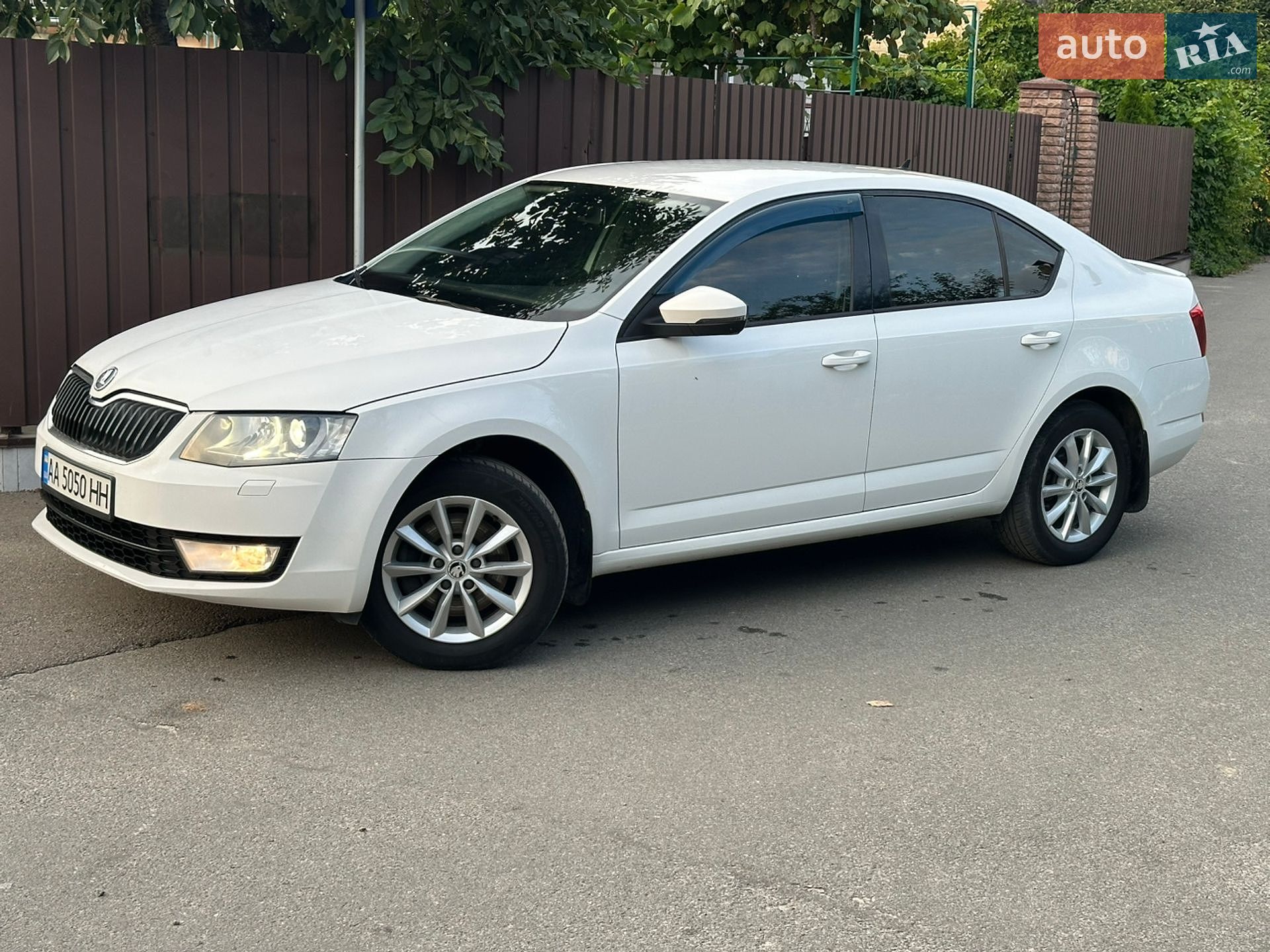 Skoda Octavia 2014 VIN TMBAD2NE7FB006044 фото оголошення 2 з 66