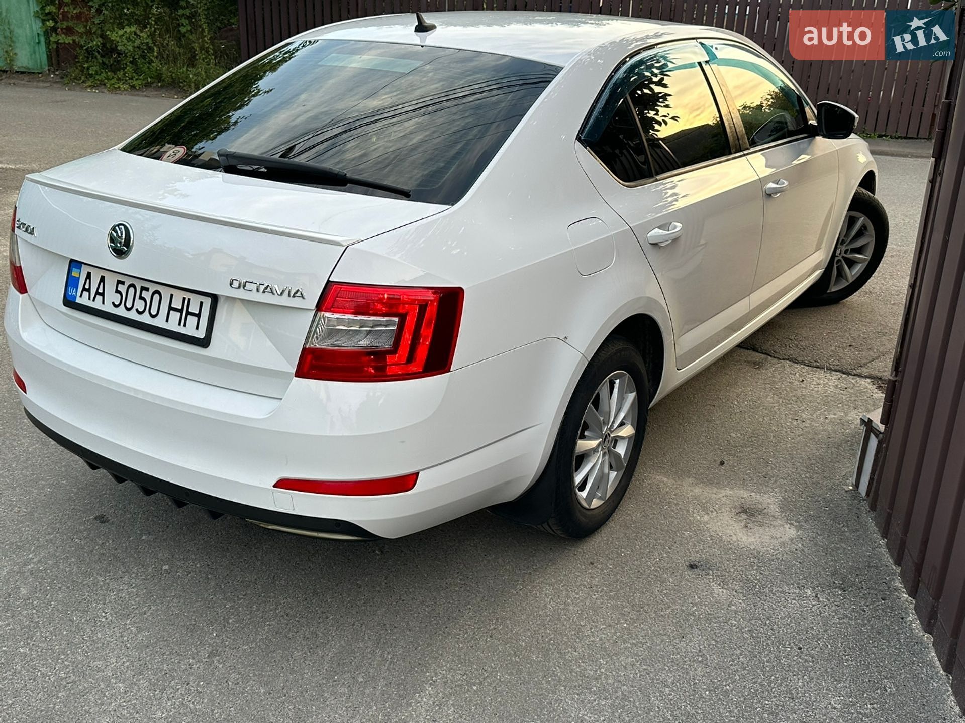 Skoda Octavia 2014 VIN TMBAD2NE7FB006044 фото оголошення 9 з 66