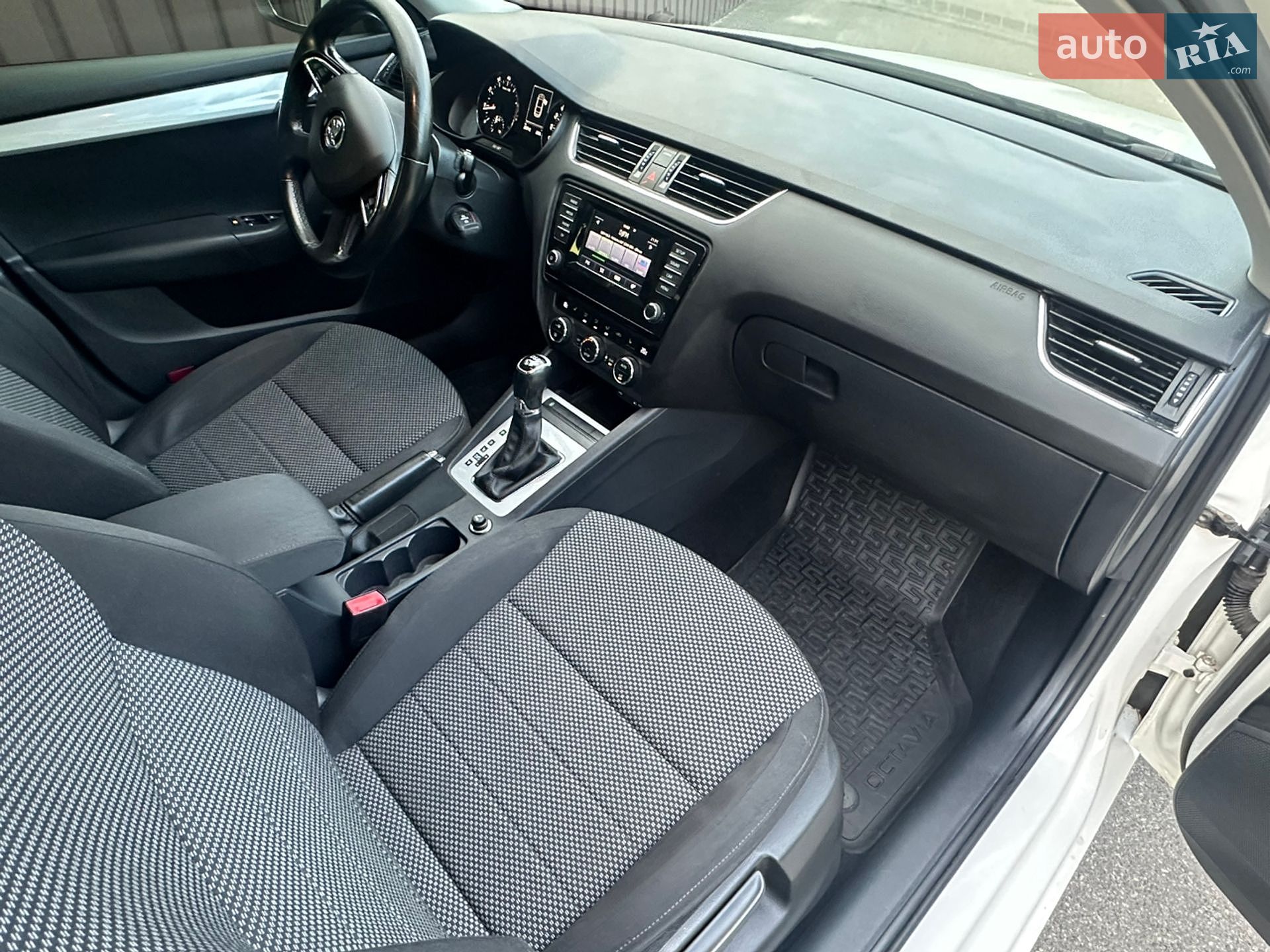 Skoda Octavia 2014 VIN TMBAD2NE7FB006044 фото оголошення 46 з 66