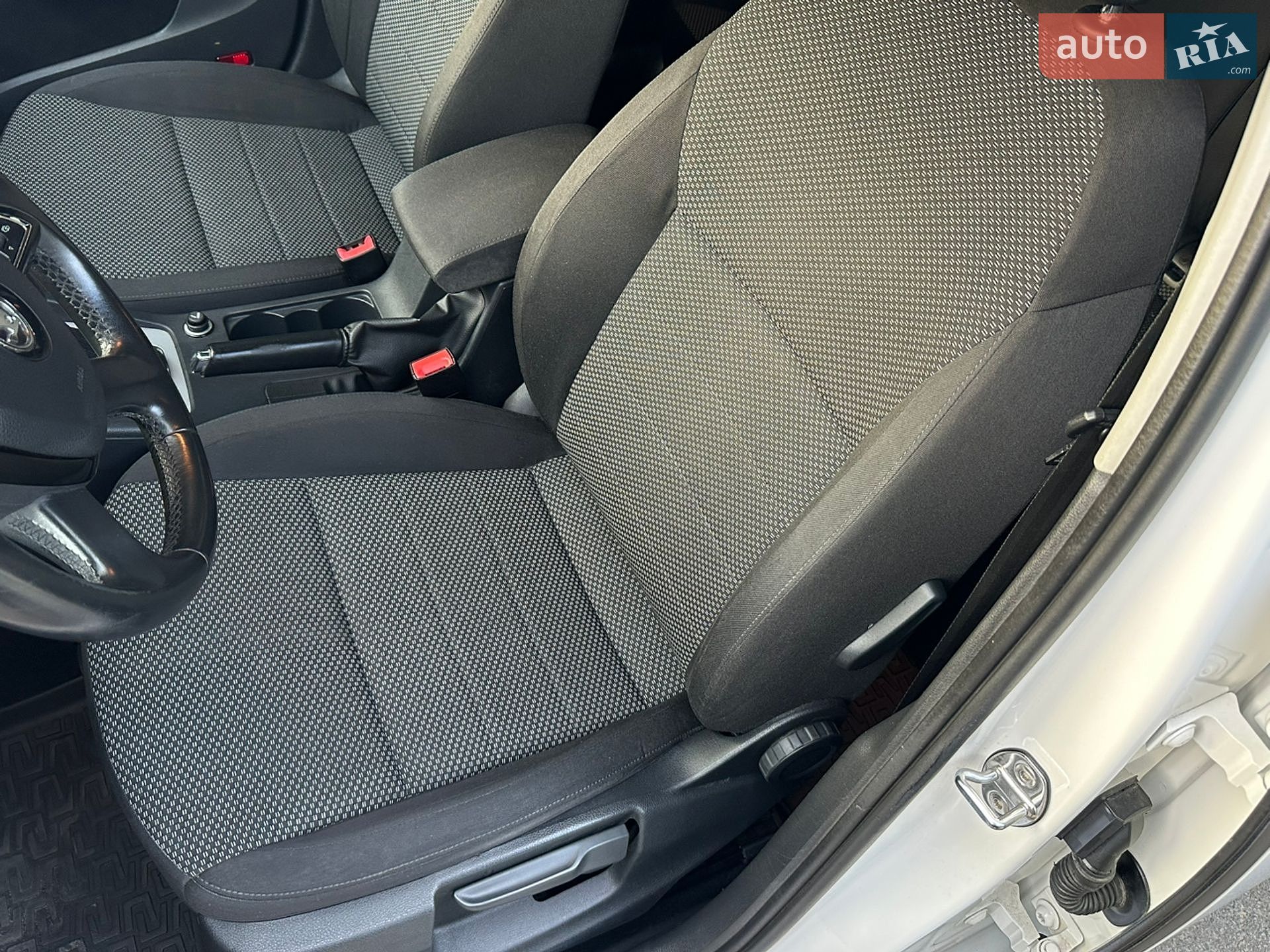 Skoda Octavia 2014 VIN TMBAD2NE7FB006044 фото оголошення 50 з 66