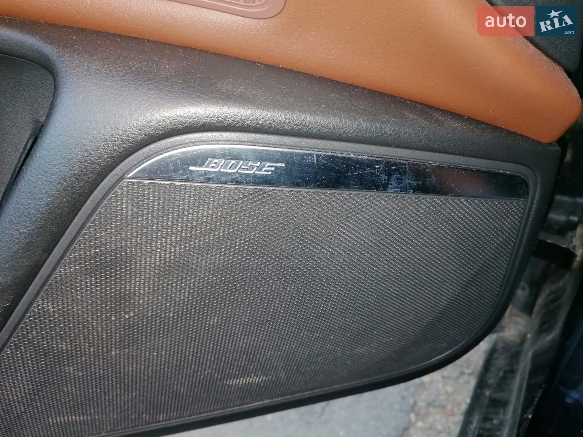 Audi A6 2012 VIN WAUGFAFC3DN023699 фото оголошення 4 з 12
