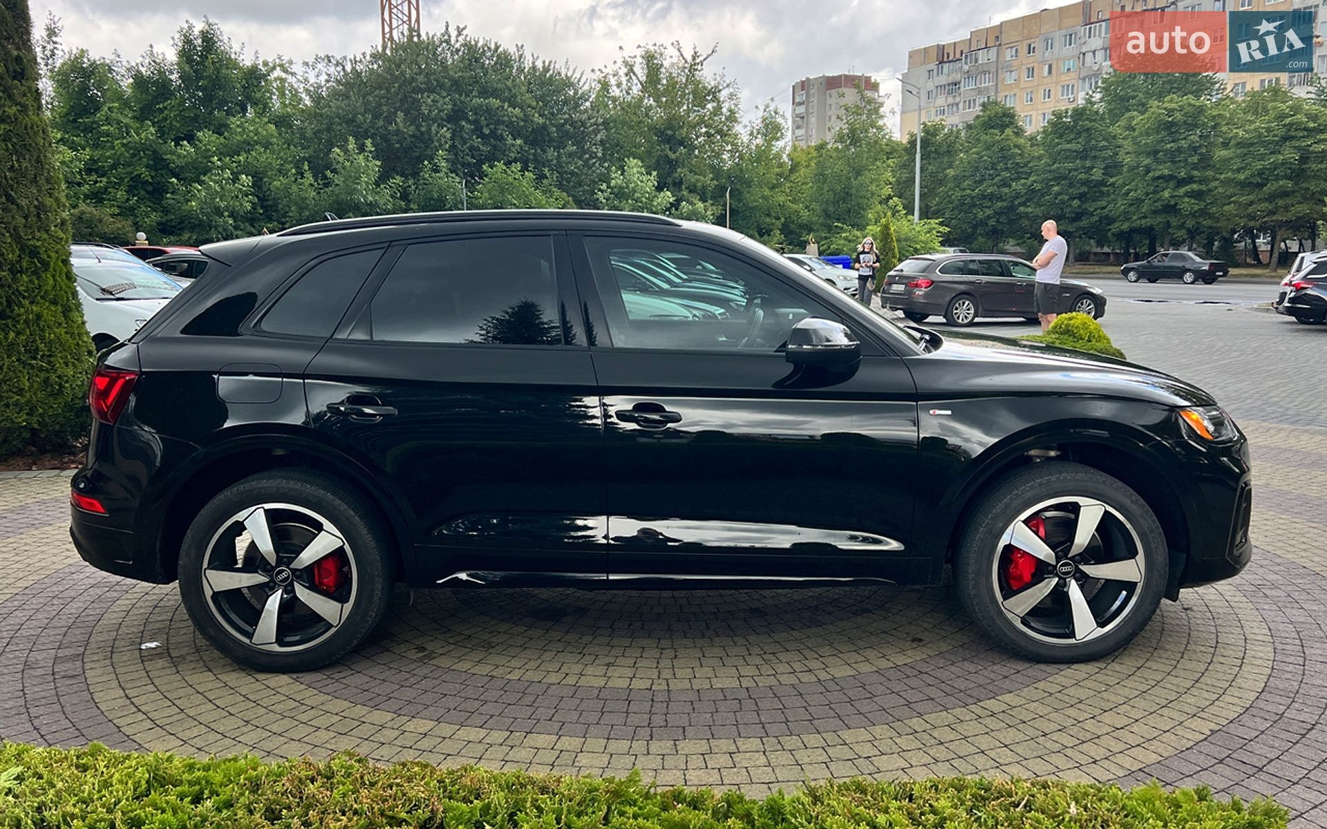 Audi Q5 2023 VIN WA1EAAFY2P2182380 фото оголошення 8 з 25