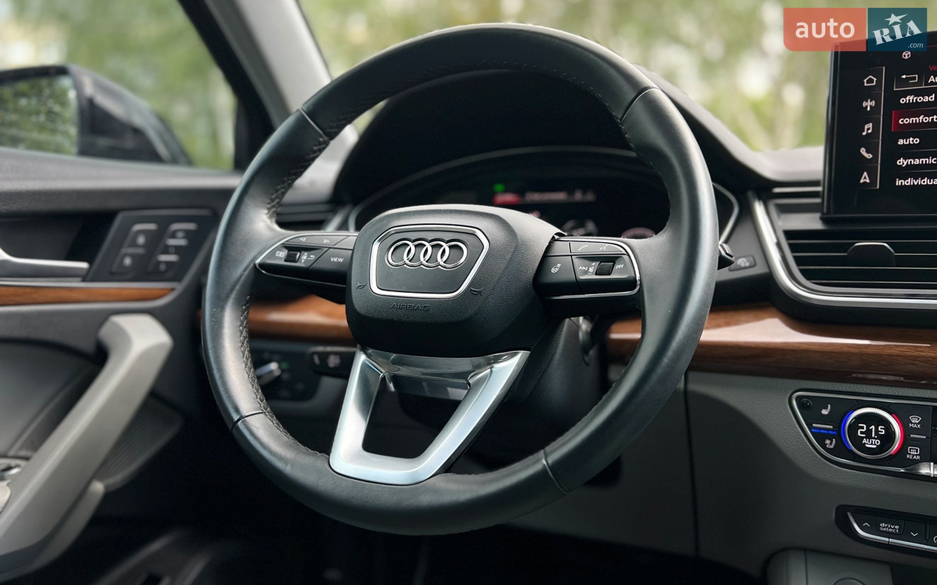 Audi Q5 2023 VIN WA1EAAFY2P2182380 фото оголошення 24 з 25