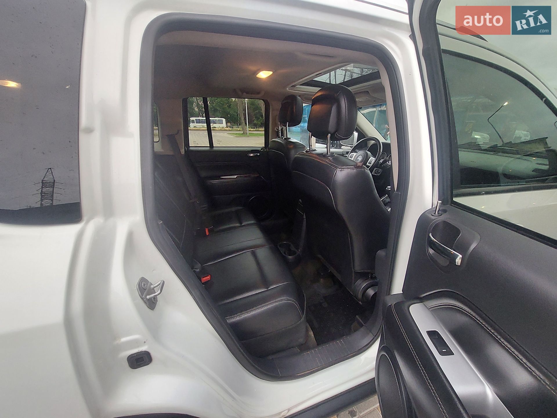 Jeep Compass 2015 VIN 1C4NJDEB6GD596304 фото оголошення 11 з 18