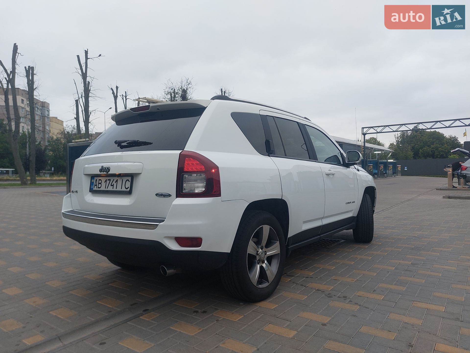 Jeep Compass 2015 VIN 1C4NJDEB6GD596304 фото оголошення 4 з 18