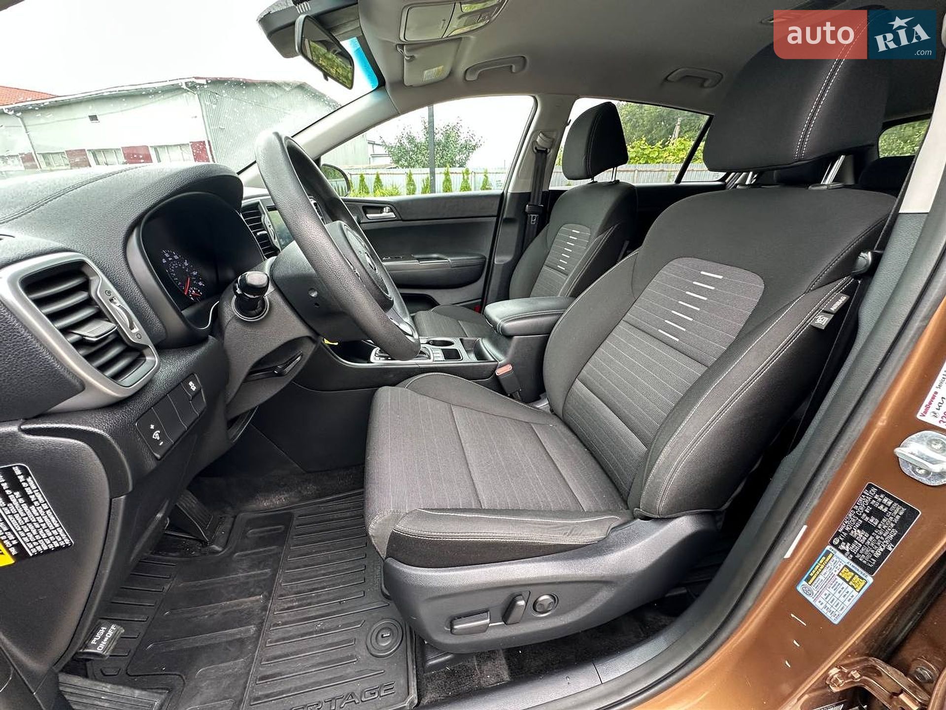 Kia Sportage 2016 VIN KNDPMCAC1H7194120 фото оголошення 10 з 23