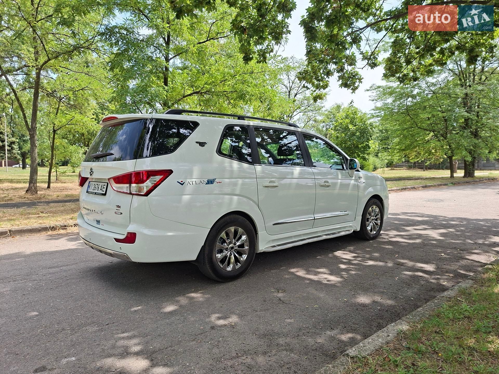 SsangYong Korando Turismo 2017 VIN KPBKJ2AE1HP119827 фото оголошення 6 з 69