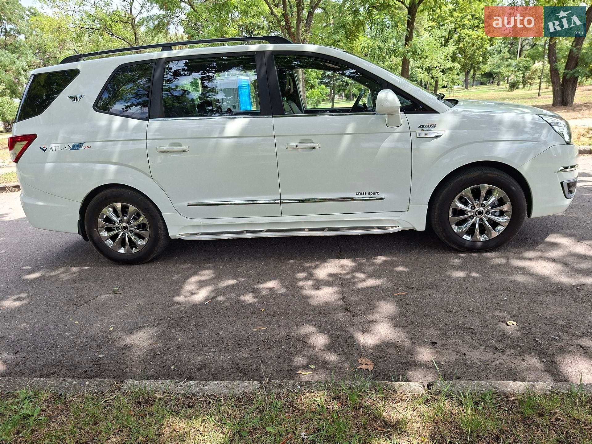 SsangYong Korando Turismo 2017 VIN KPBKJ2AE1HP119827 фото оголошення 12 з 69
