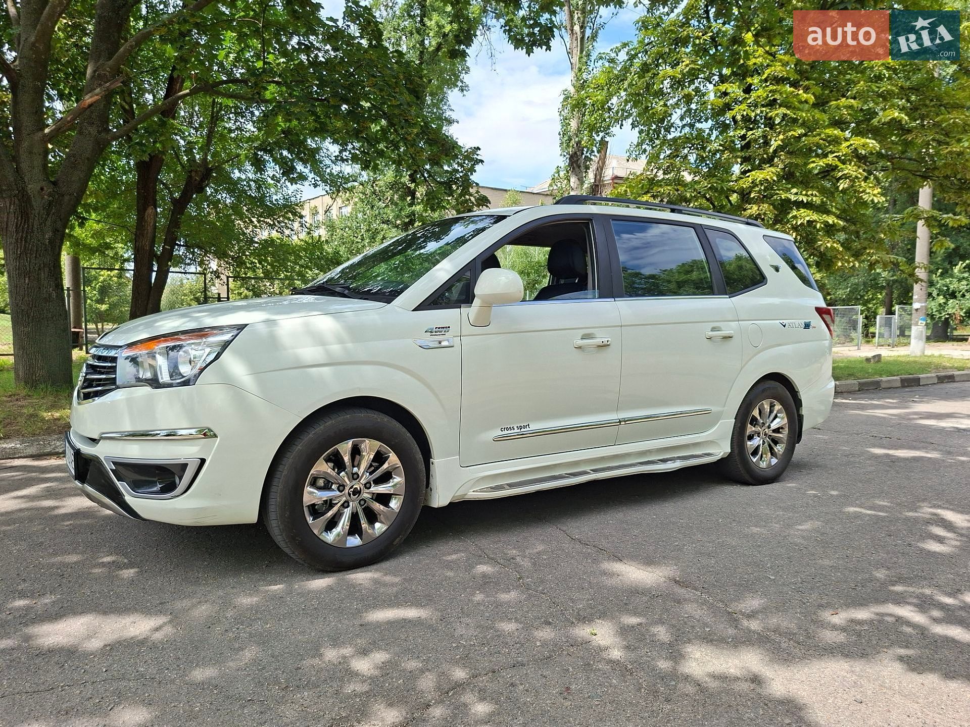 SsangYong Korando Turismo 2017 VIN KPBKJ2AE1HP119827 фото оголошення 17 з 69