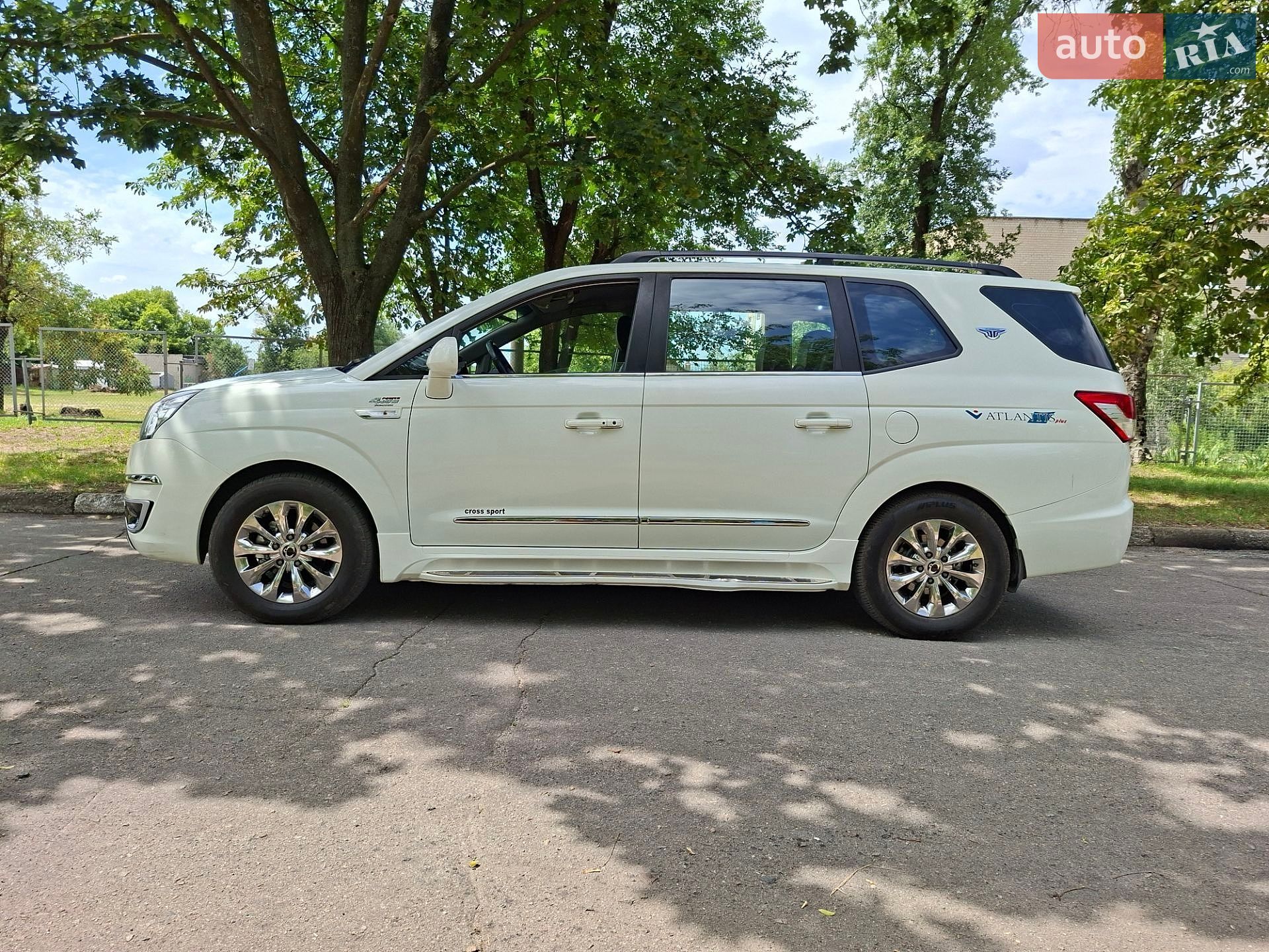 SsangYong Korando Turismo 2017 VIN KPBKJ2AE1HP119827 фото оголошення 18 з 69