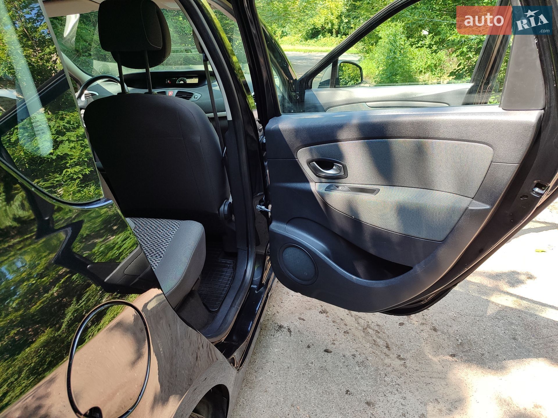 Renault Scenic 2011 VIN VF1JZ1U0644854150 фото оголошення 30 з 68