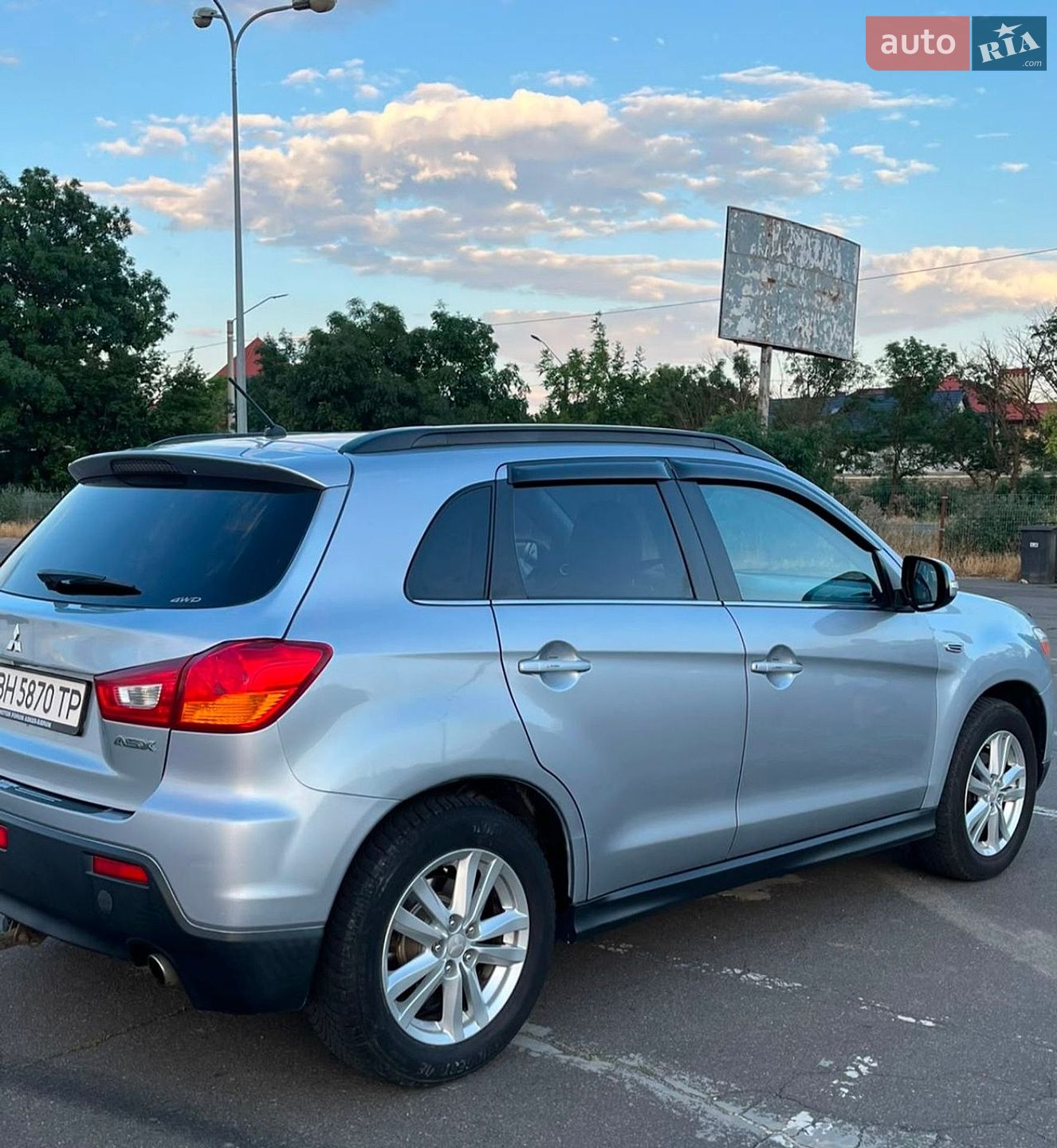 Mitsubishi ASX 2010 VIN JMBXJGA6WBZ407333 фото оголошення 7 з 17