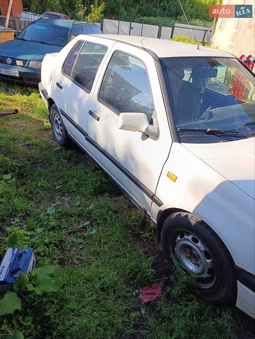 Volkswagen Vento 1992 VIN WVWZZZ1HZNW157975 фото оголошення 2 з 8