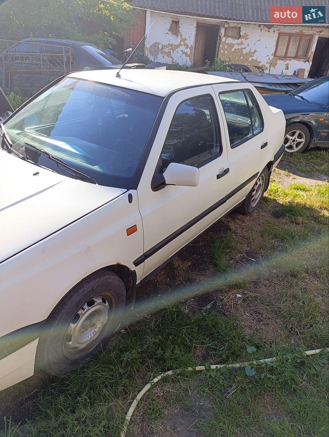 Volkswagen Vento 1992 VIN WVWZZZ1HZNW157975 фото оголошення 3 з 8