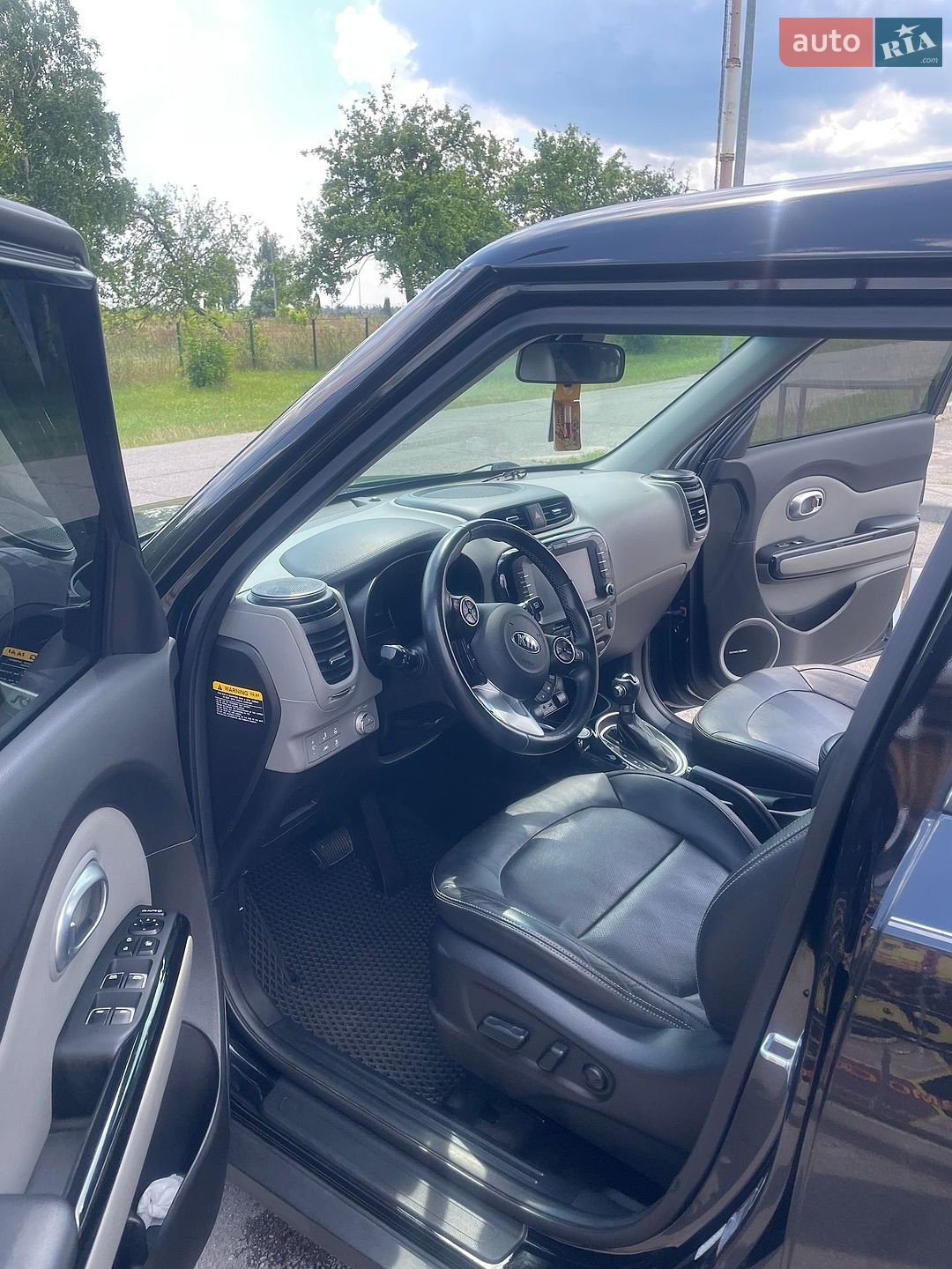 Kia Soul 2017 VIN KNDJP3A51J7584428 фото оголошення 2 з 9
