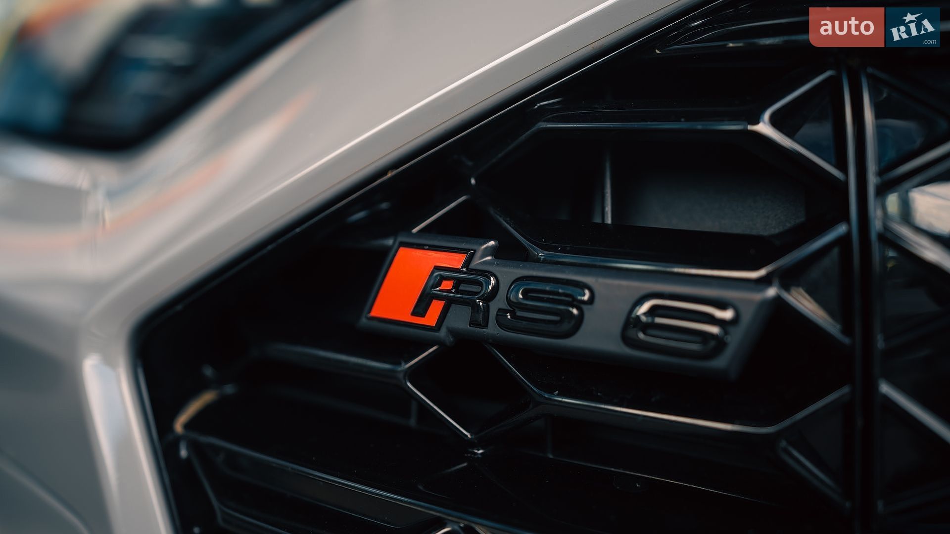 Audi RS6 2021 VIN WUAZZZF22NN900809 фото оголошення 7 з 46